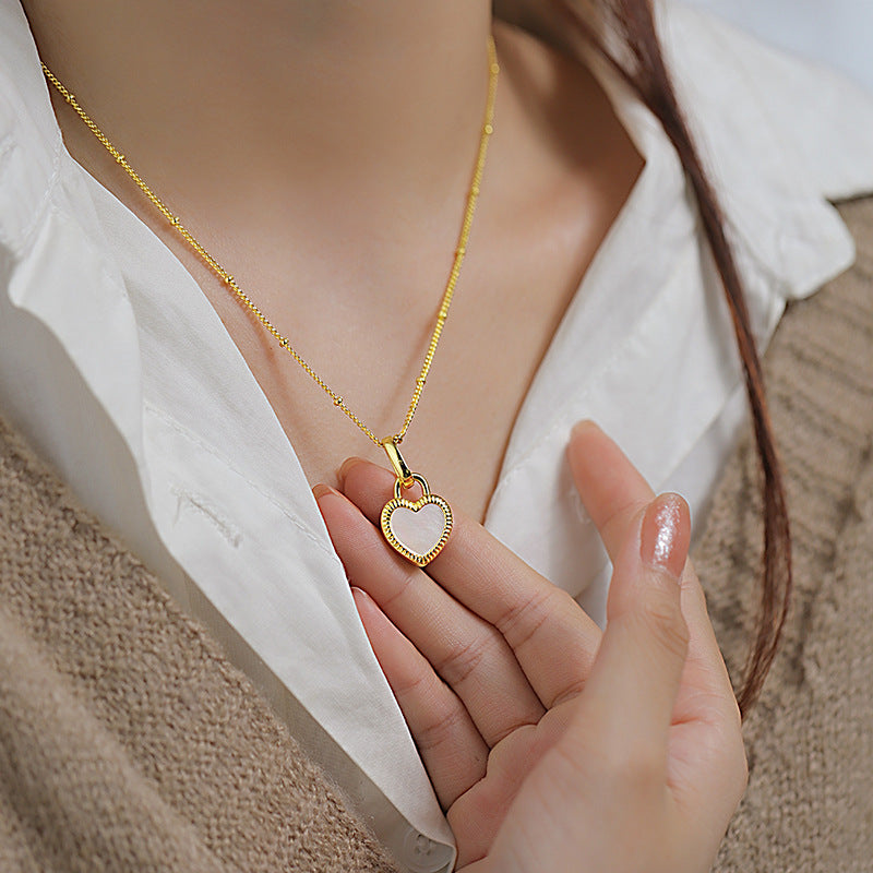 Black And White Double-sided Love Necklace Women's High-end Design Elegant Clavicle Chain