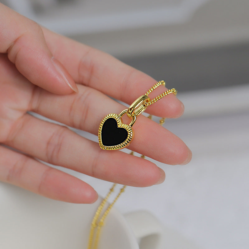 Black And White Double-sided Love Necklace Women's High-end Design Elegant Clavicle Chain