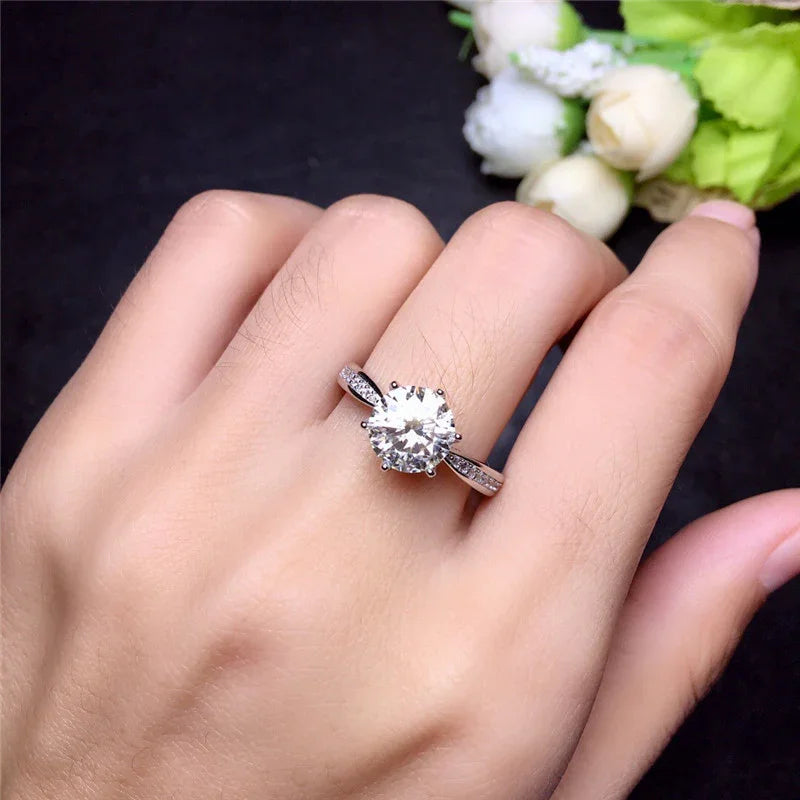 18K Gold Moissanite Engagement Ring