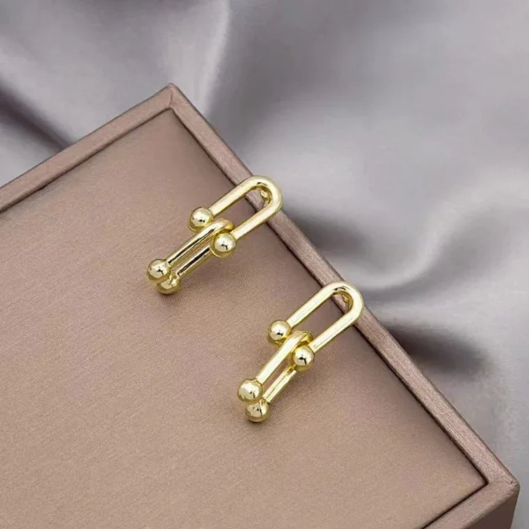 18K Gold Horseshoe Stud Earrings