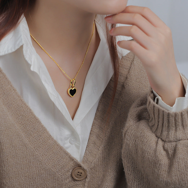 Black And White Double-sided Love Necklace Women's High-end Design Elegant Clavicle Chain